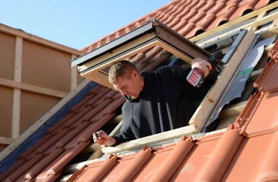 Pose de fenêtres de toit Velux à Yvoire